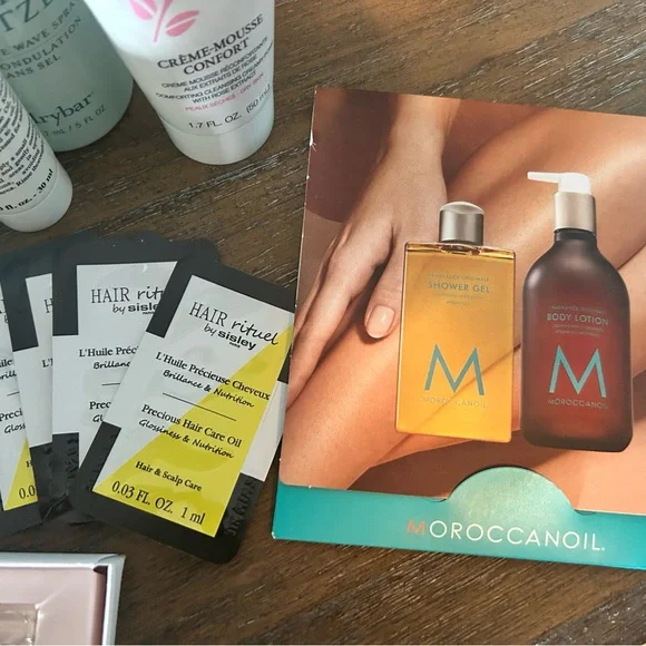 A Spa Day special with 19 pieces from different brands we love. Skincare